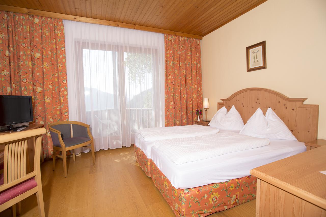 Micheldorf  Gesundheitsresort Agathenhof الغرفة الصورة